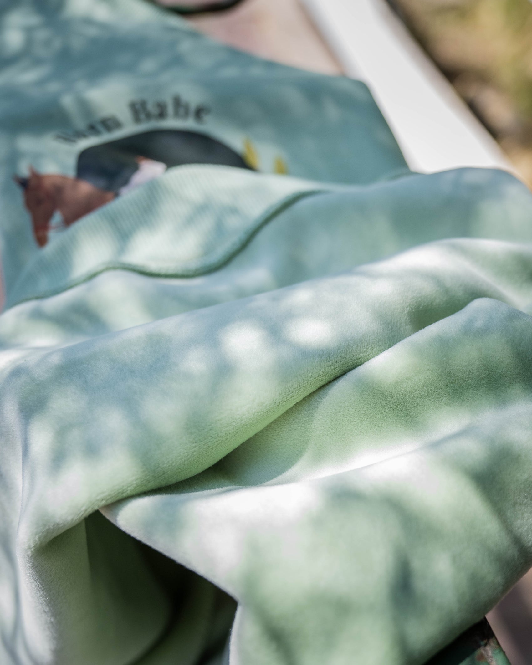 Equestrian_crewneck_sweatshirt_mint