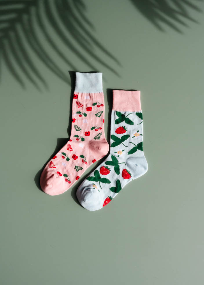 Mix Match Socks - Strawberry